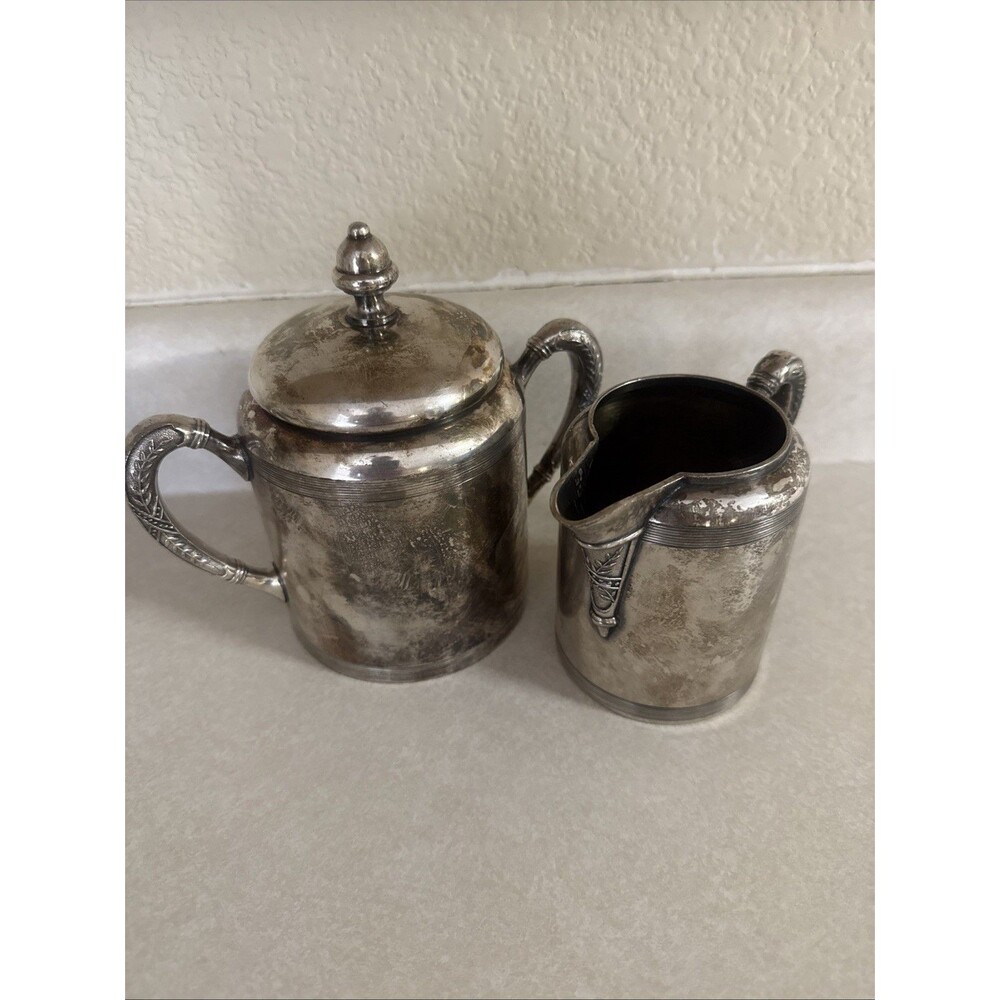 Sugar Bowl and Creamer. W M. Rogers Silverplate Covered Quadruple Plate
